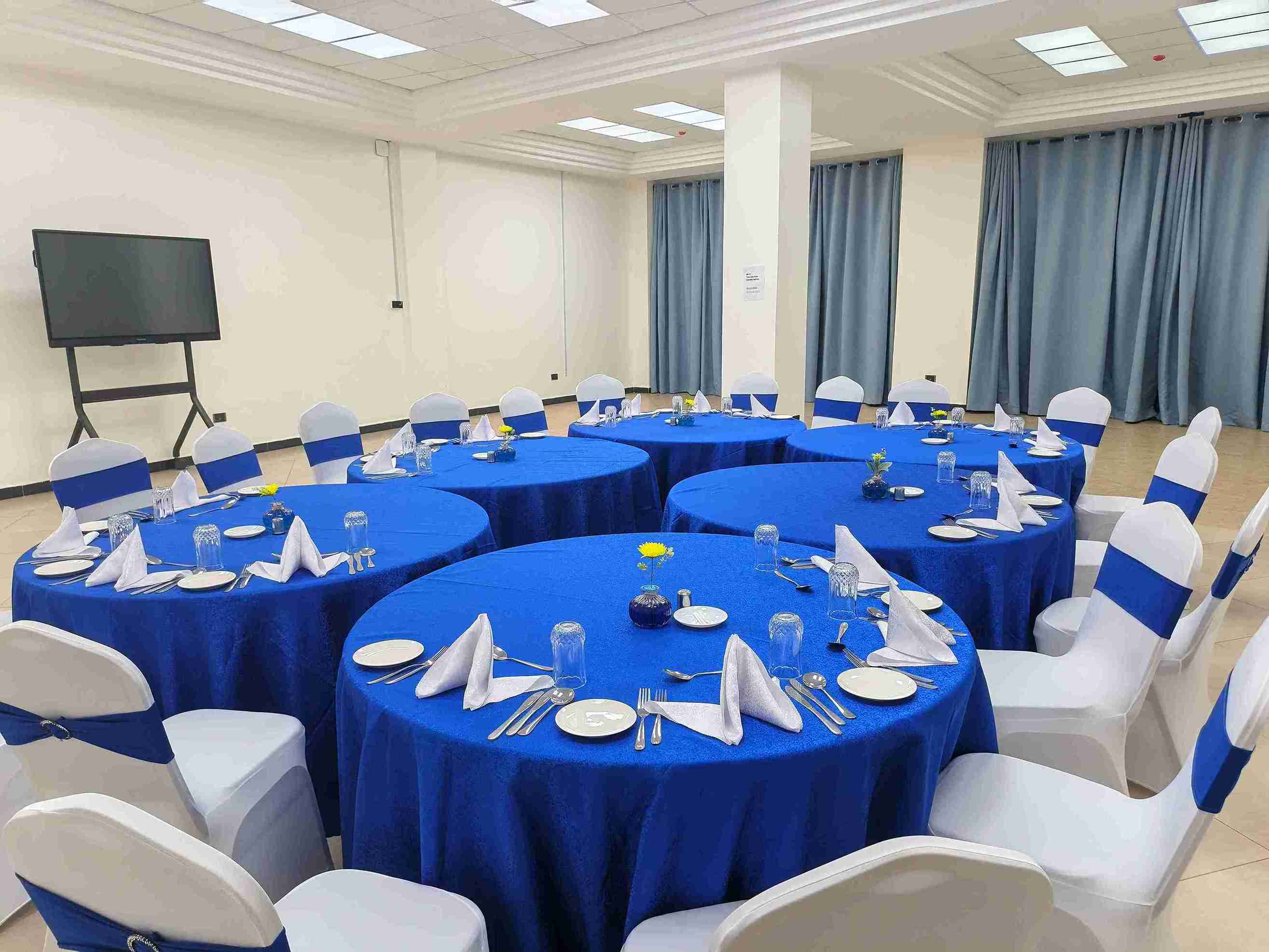 The Dalton Hotel — Conference Venue 15