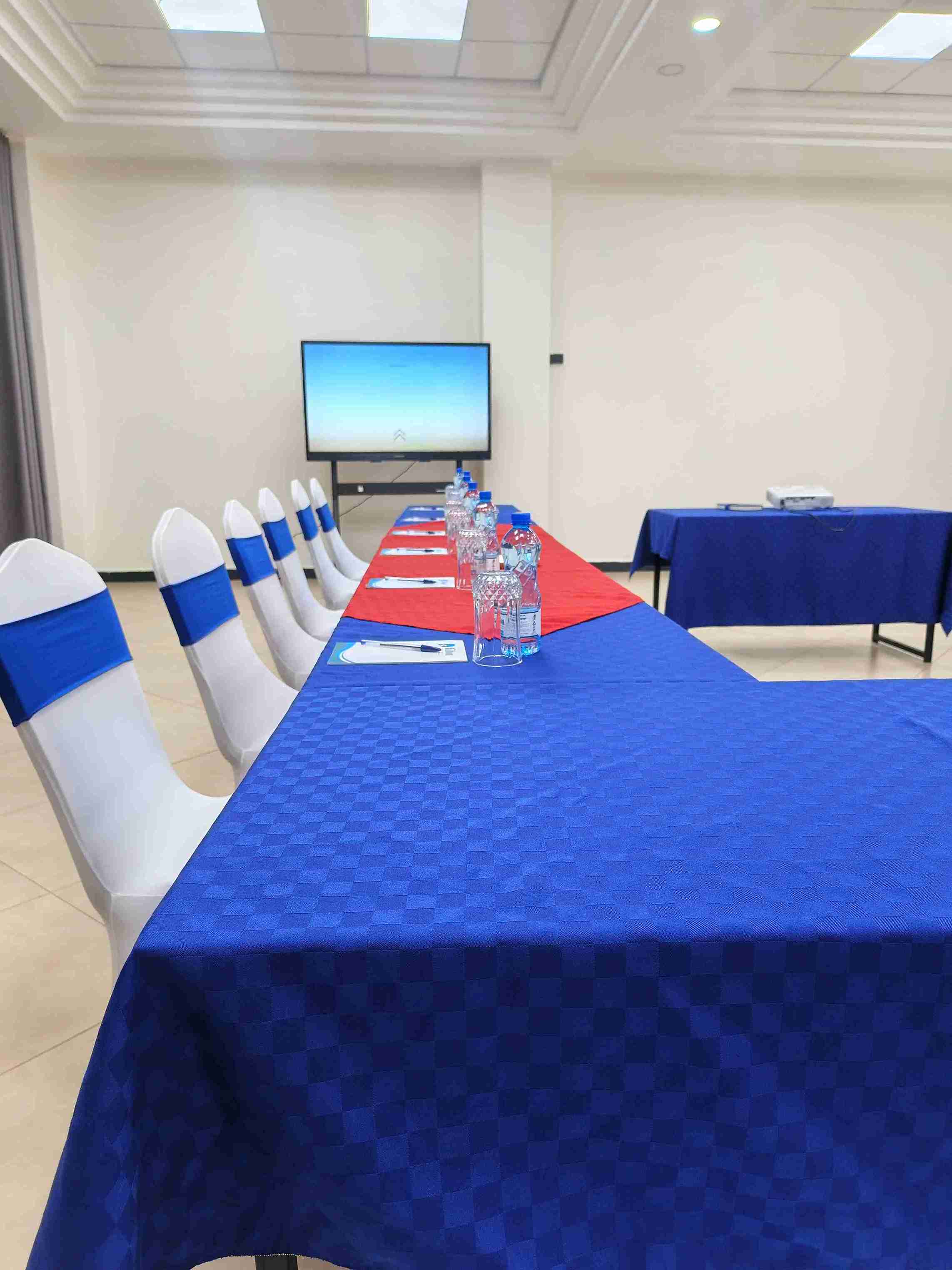 The Dalton Hotel — Conference Venue 33