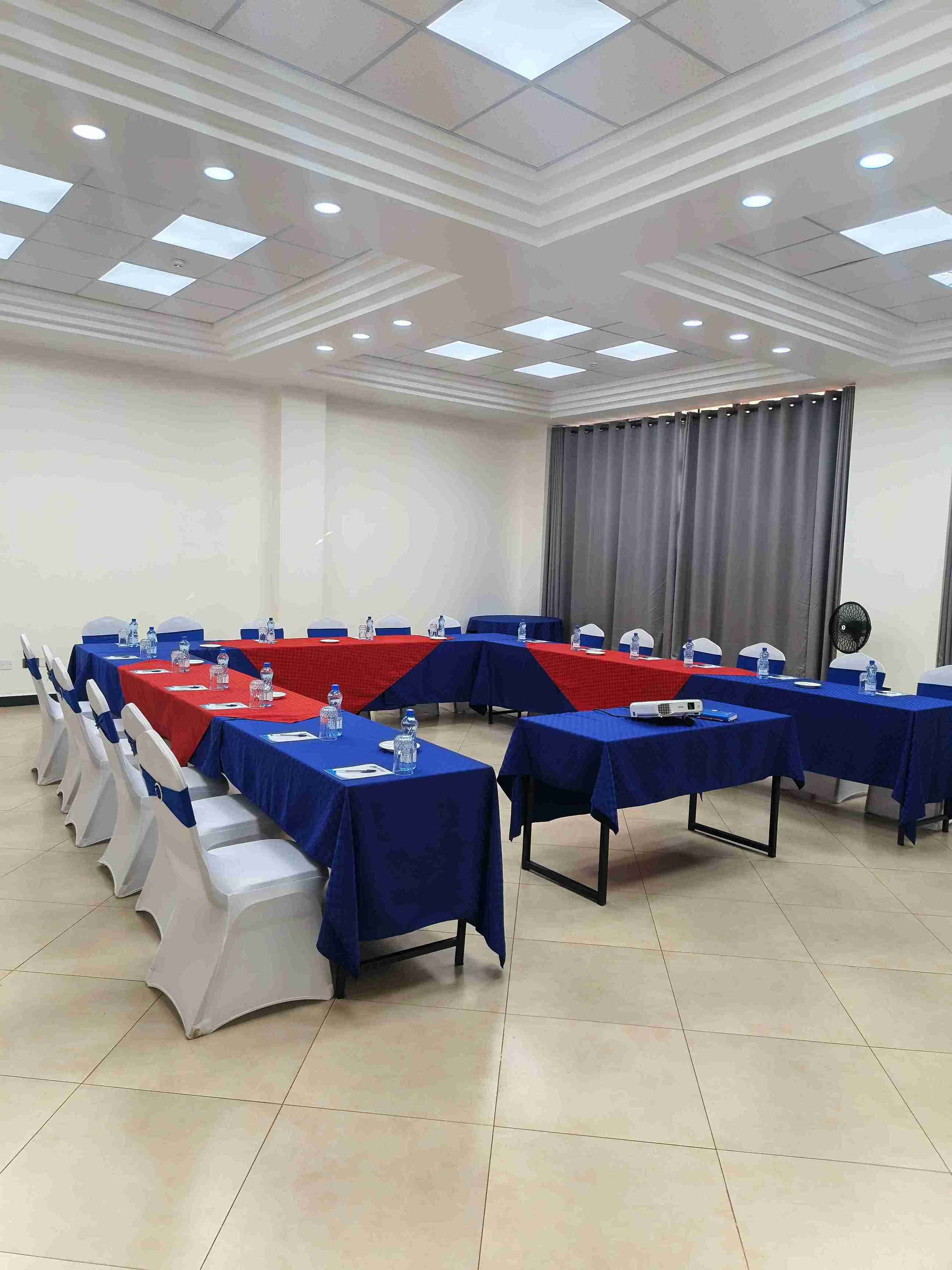 The Dalton Hotel — Conference Venue 34