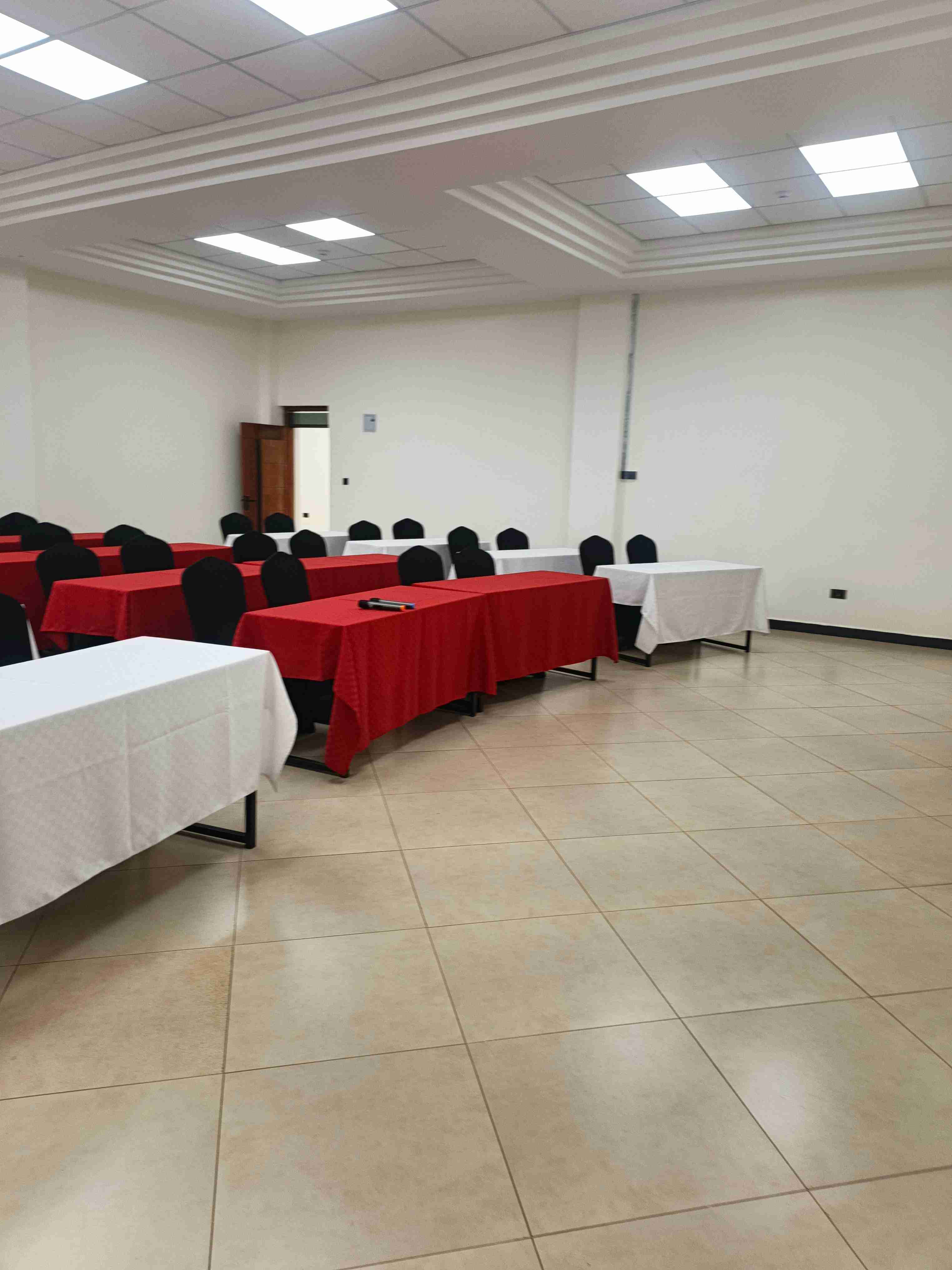 The Dalton Hotel — Conference Venue 36