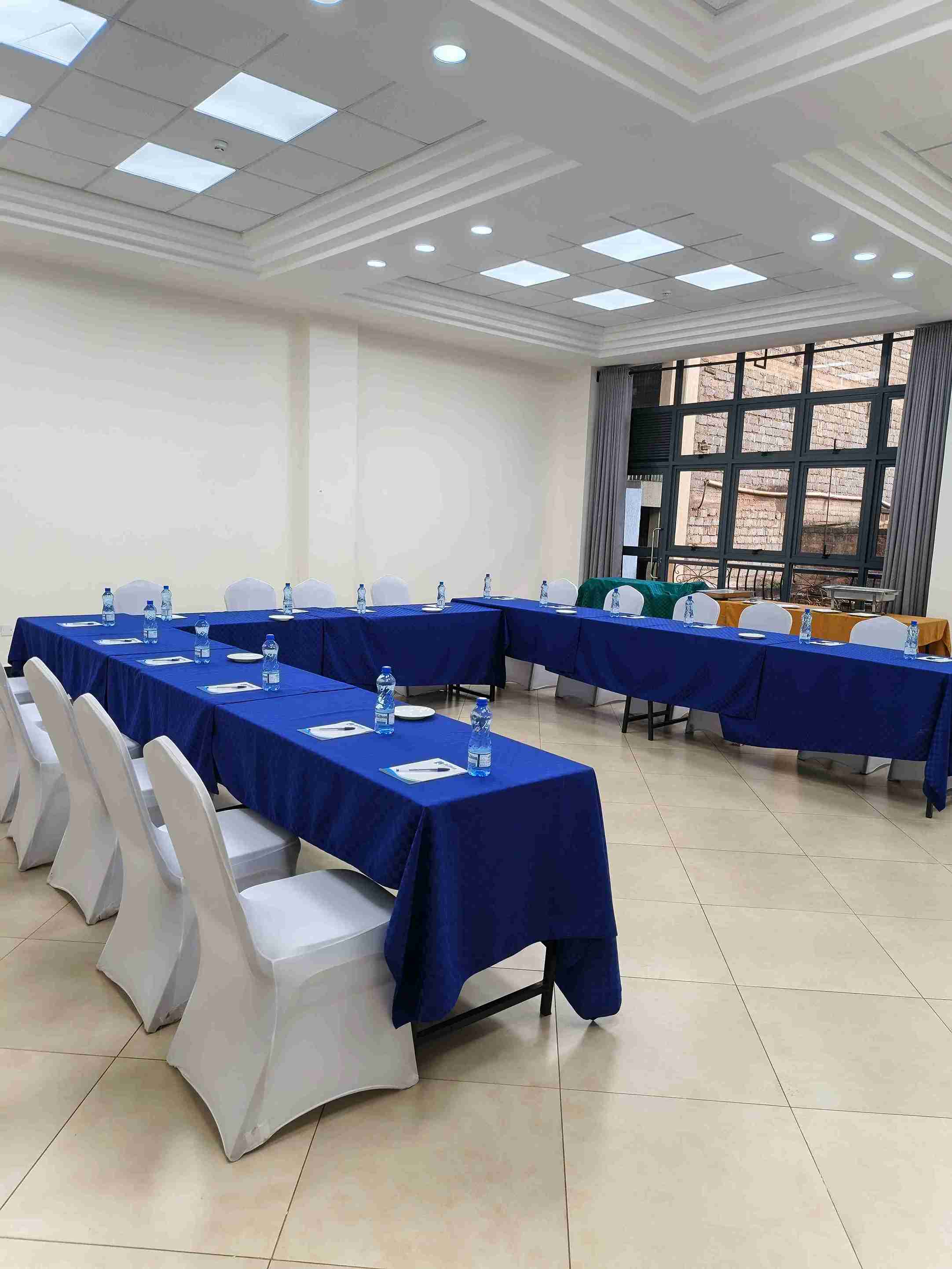 The Dalton Hotel — Conference Venue 40