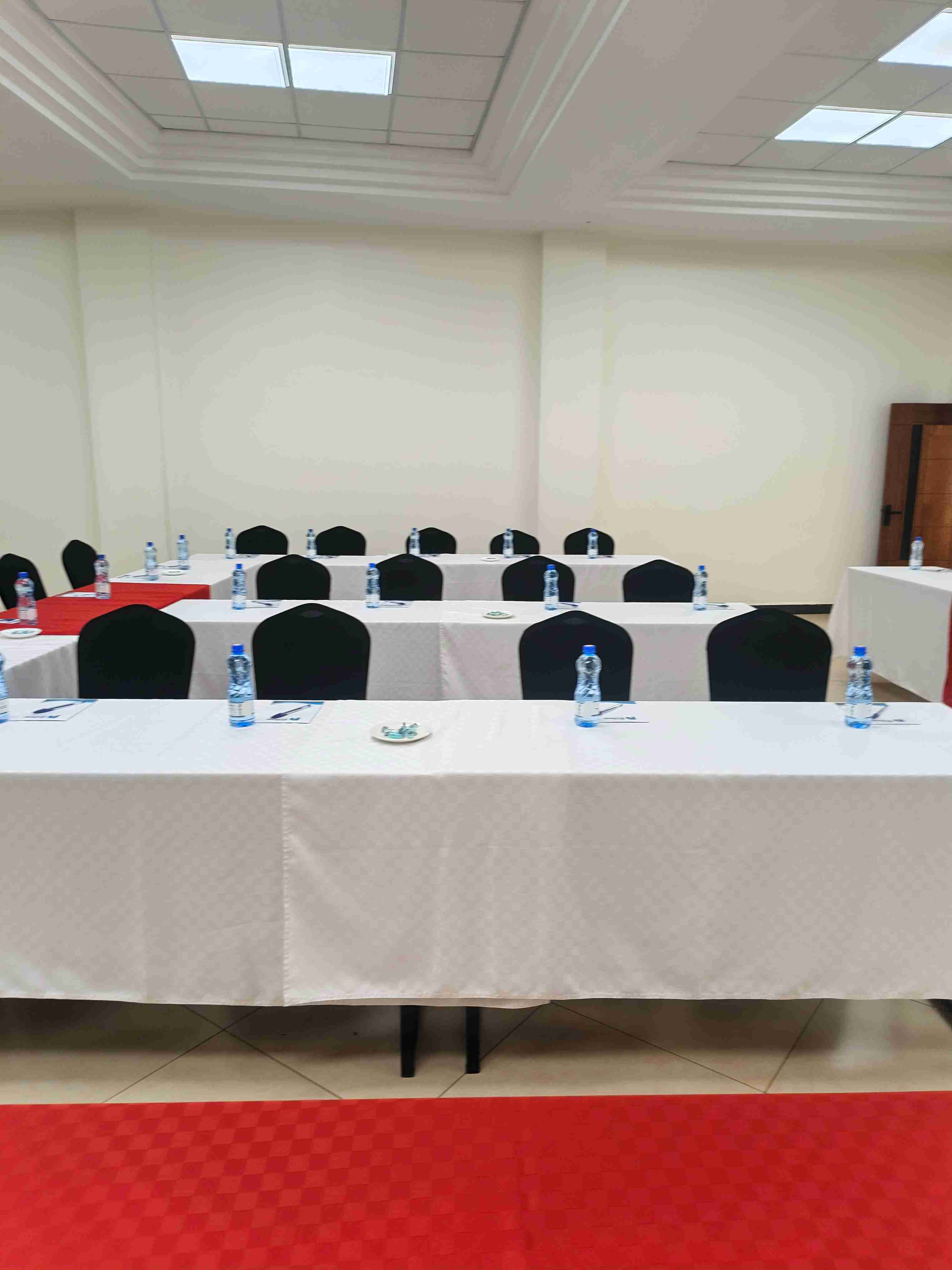 The Dalton Hotel — Conference Venue 42