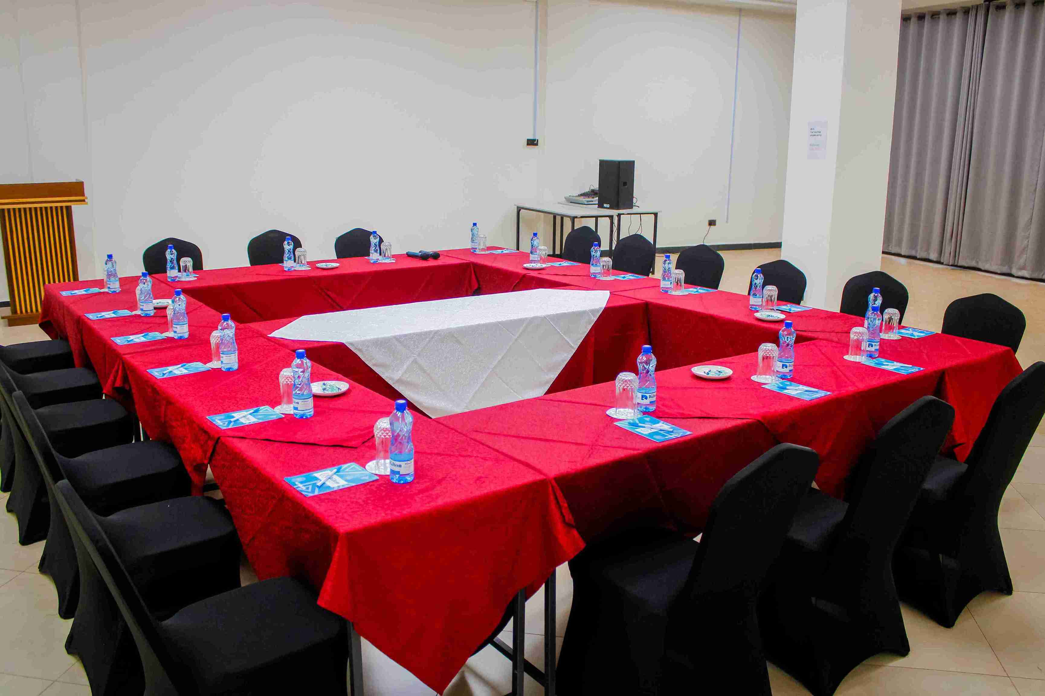 The Dalton Hotel — Conference Venue 4
