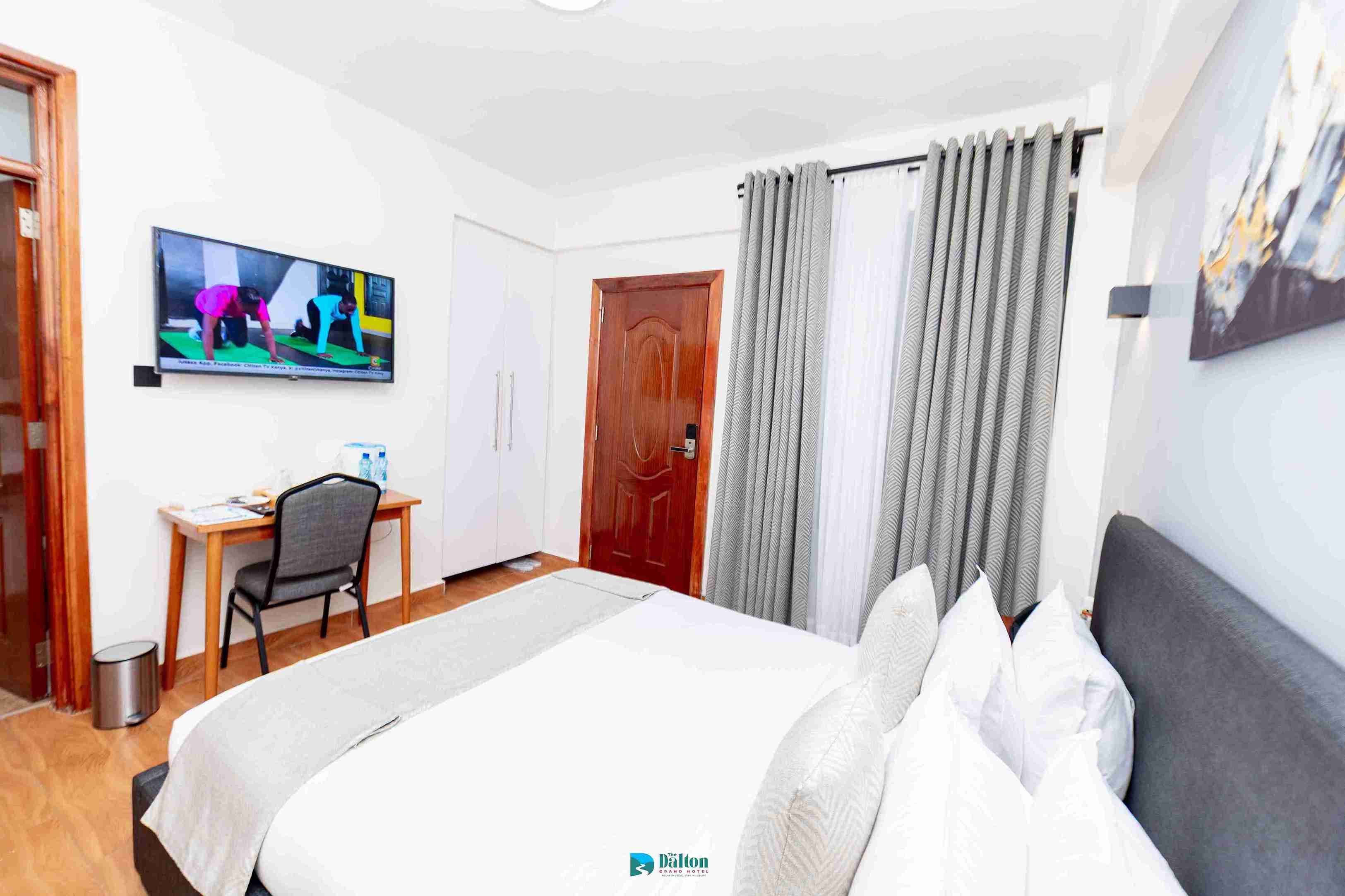 The Dalton Hotel — Deluxe Room